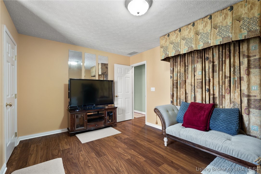 5914 West Luther Road Floyds Knobs, IN 47119 - Photo 42 of 97