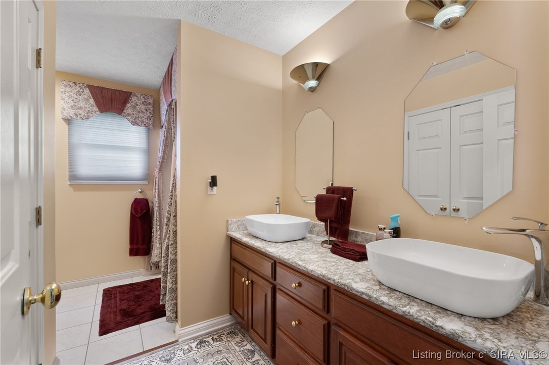 5914 West Luther Road Floyds Knobs, IN 47119 - Photo 45 of 97