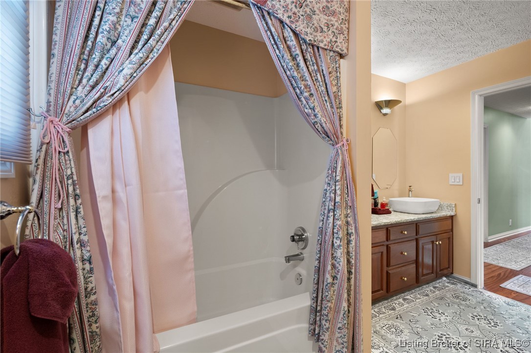 5914 West Luther Road Floyds Knobs, IN 47119 - Photo 46 of 97