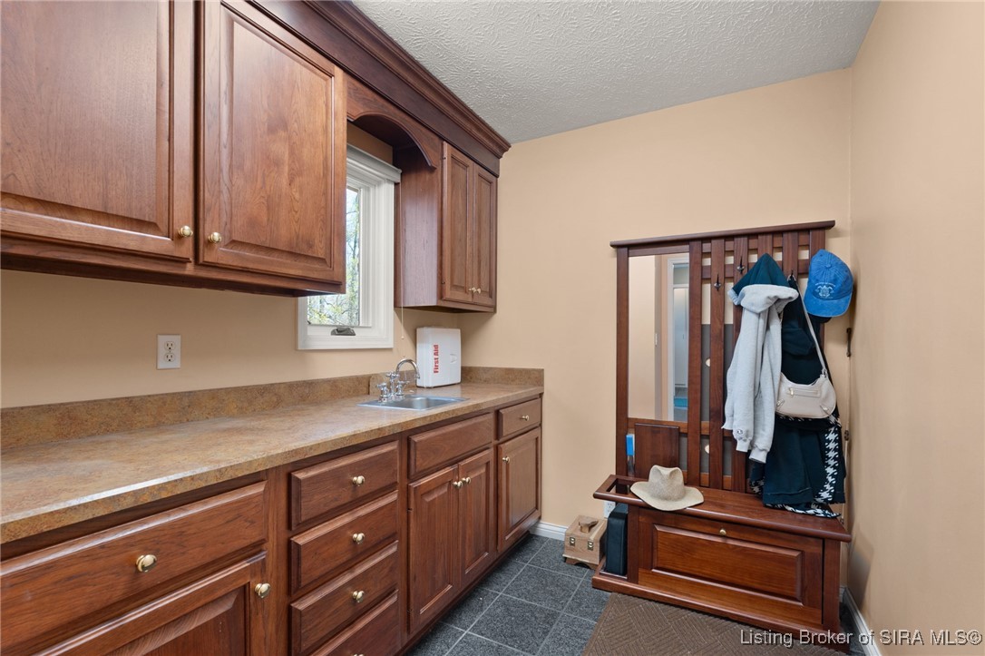 5914 West Luther Road Floyds Knobs, IN 47119 - Photo 49 of 97