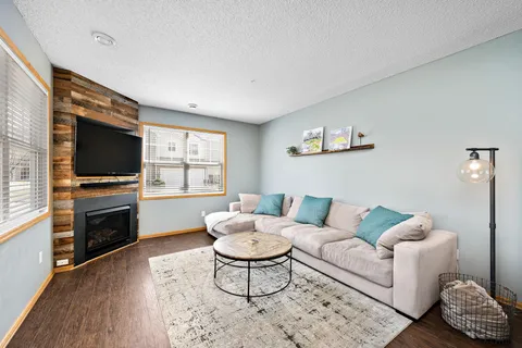 $285,000 | 19741 Escort Trail, Farmington, MN 55024