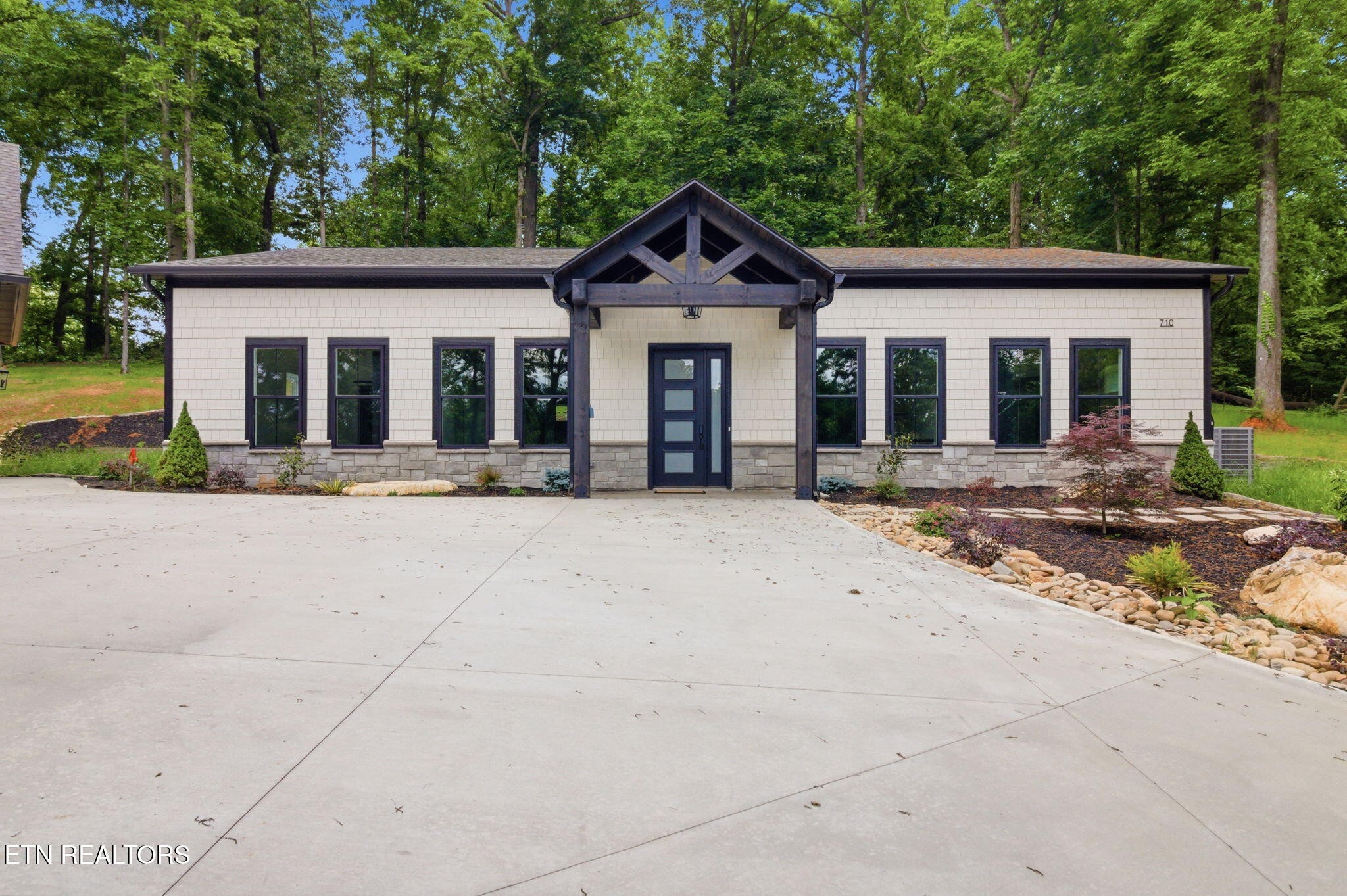 710 Knight Road Knoxville, TN 37920 - Photo 5 of 36 Gallery Image 5
