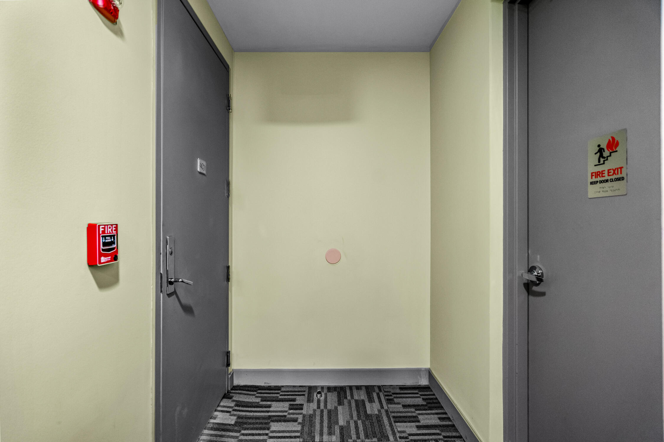 111 Southeast 2nd Street, Unit 401 Delray Beach, FL 33444 - Photo 28 of 38 a bathroom with a sink