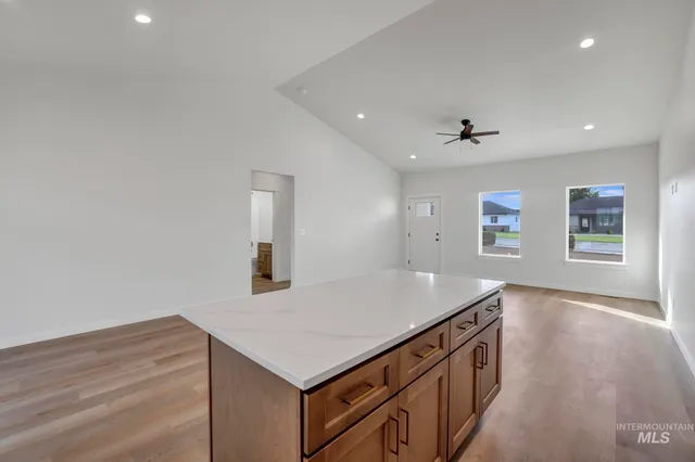 $379,900 | 910 23rd Avenue East, Jerome, ID 83338