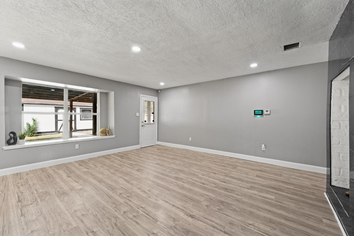 6618 Castleview Lane Houston, TX 77489 - Photo 7 of 27