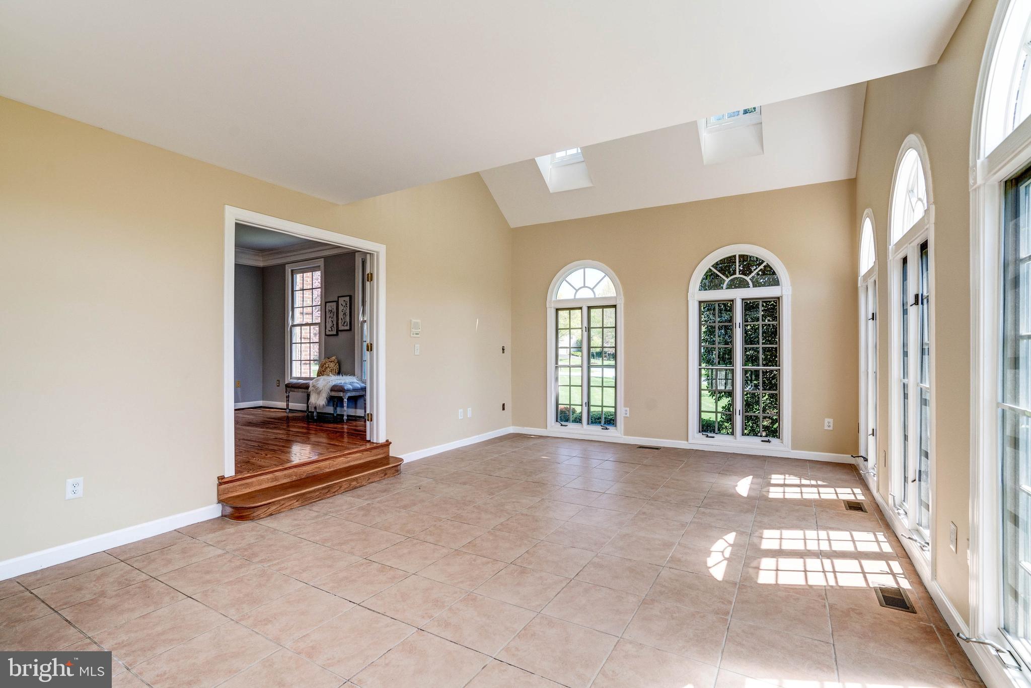 17400 Avenleigh Drive Ashton, MD 20861 - Photo 17 of 91