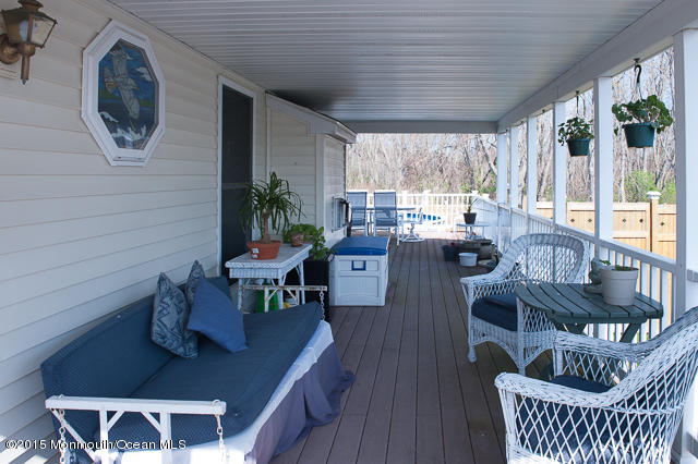 10 Cross Trees Road Brick, NJ 08723 - Photo 2 of 24 covered porch