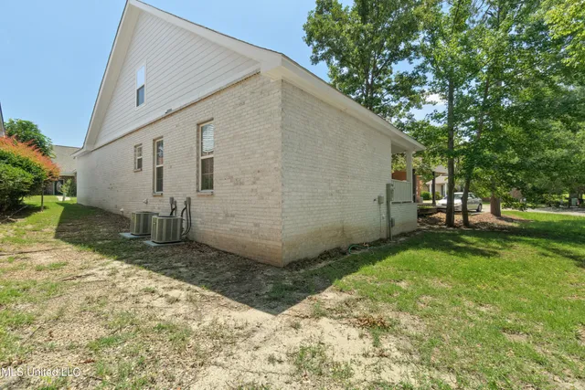 $269,999 | 46 Bridgefield Court, Hattiesburg, MS 39402