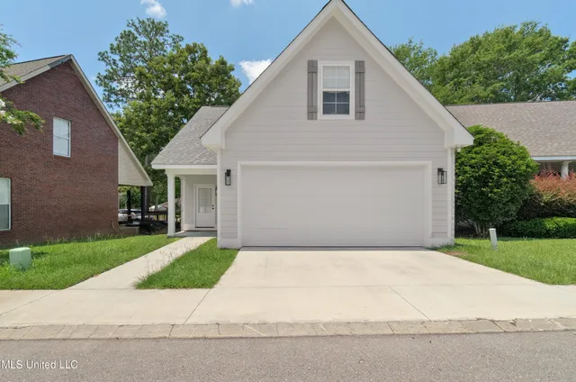 $269,999 | 46 Bridgefield Court, Hattiesburg, MS 39402