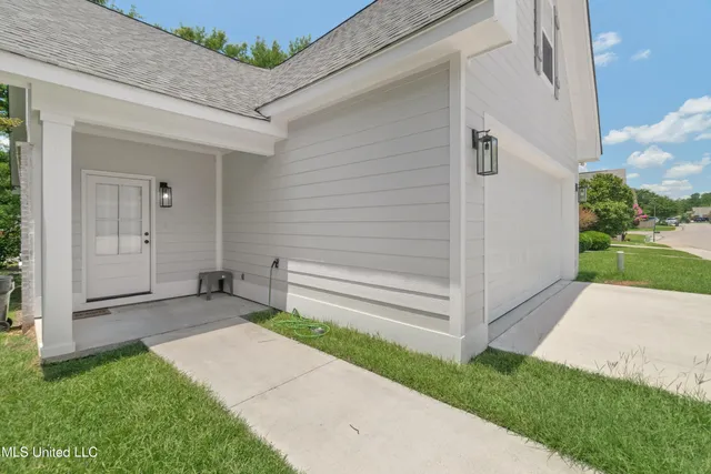 $269,999 | 46 Bridgefield Court, Hattiesburg, MS 39402