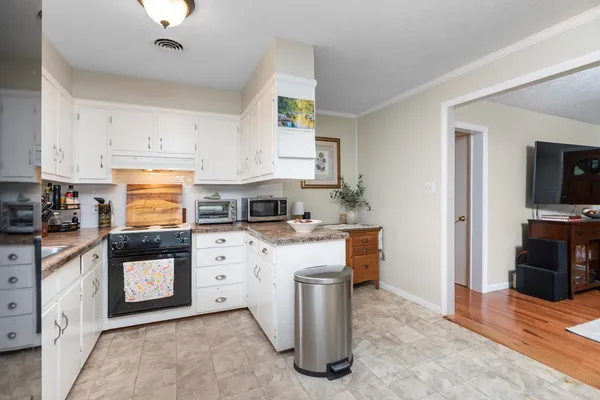 $365,000 | 39 Our Lane, Stuarts Draft, VA 24477