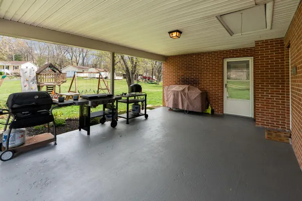 $365,000 | 39 Our Lane, Stuarts Draft, VA 24477