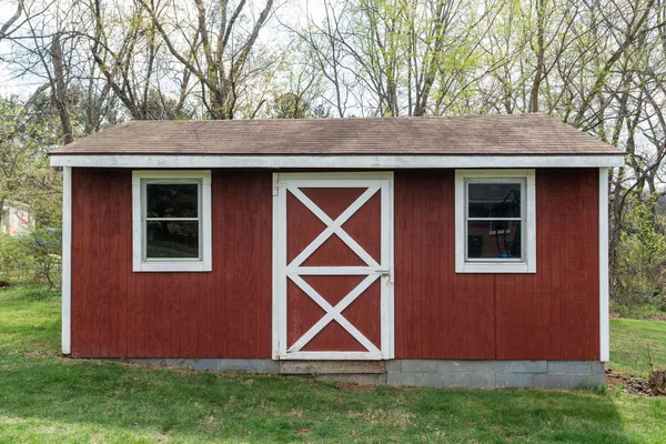 $365,000 | 39 Our Lane, Stuarts Draft, VA 24477