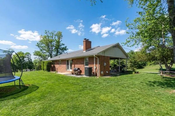 $365,000 | 39 Our Lane, Stuarts Draft, VA 24477