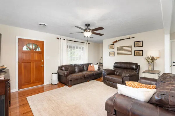 $365,000 | 39 Our Lane, Stuarts Draft, VA 24477