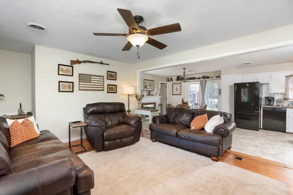 $365,000 | 39 Our Lane, Stuarts Draft, VA 24477