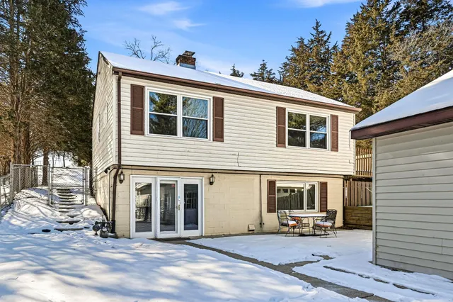 $264,900 | 6961 Hiatt Drive, Rockford, IL 61114