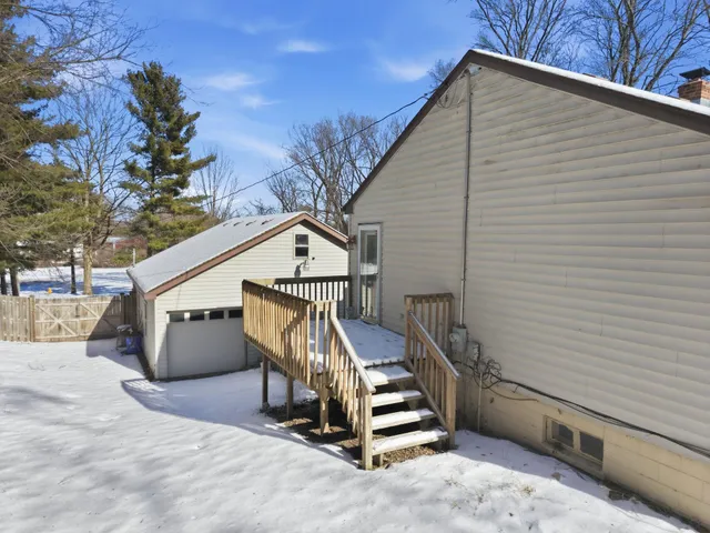 $264,900 | 6961 Hiatt Drive, Rockford, IL 61114