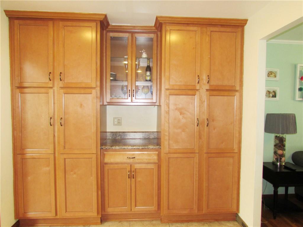 719 Center Road Pittsburgh, PA 15239 - Photo 7 of 25 Gallery Image 7