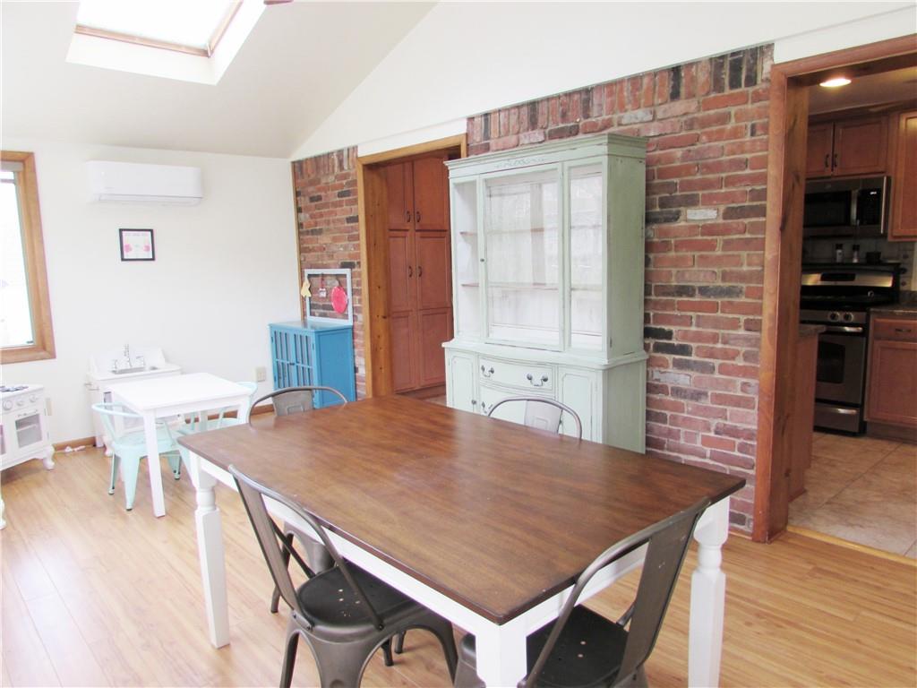 719 Center Road Pittsburgh, PA 15239 - Photo 8 of 25 Gallery Image 8