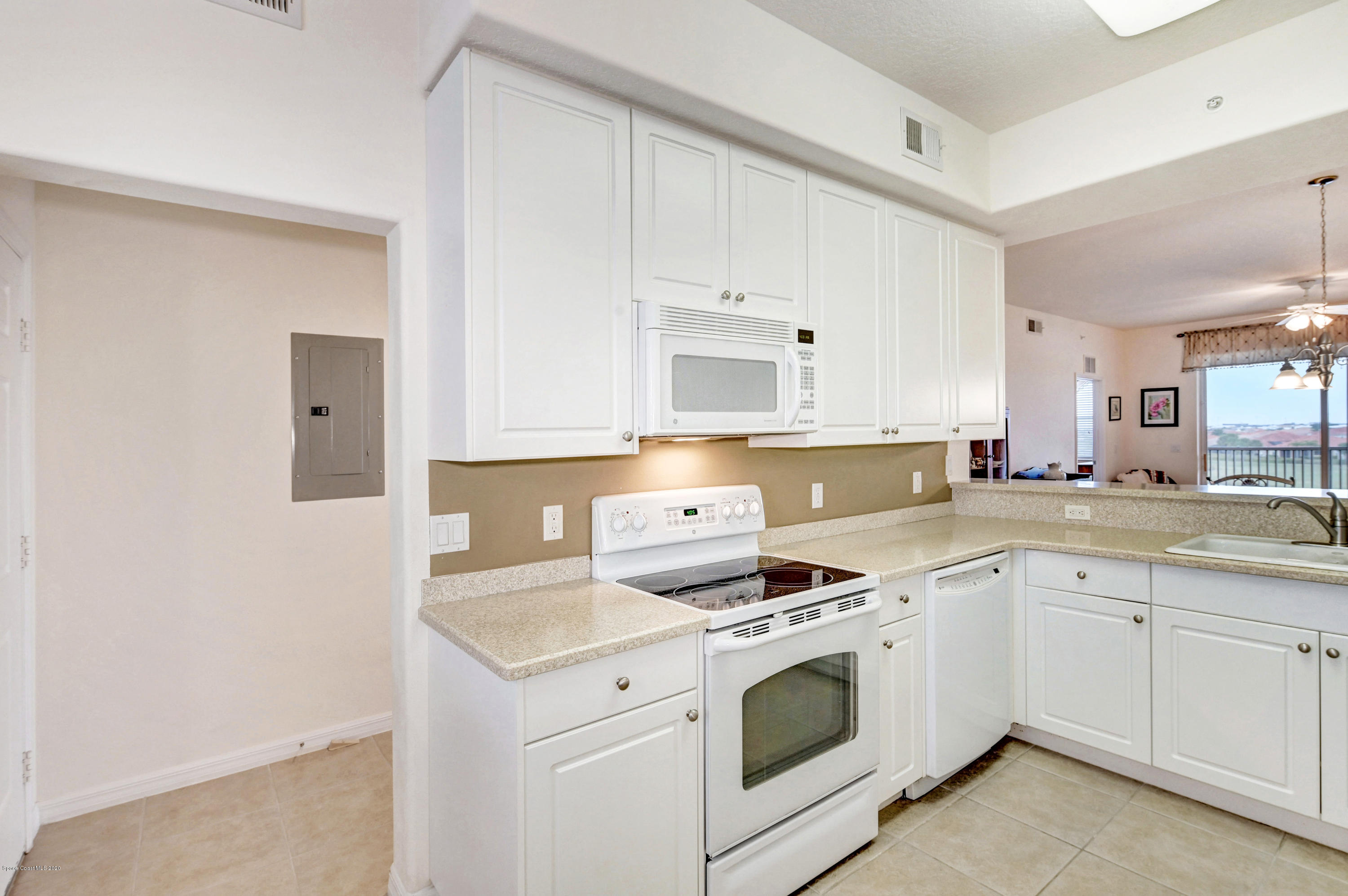 6848 Toland Drive, Unit 404 Melbourne, FL 32940 - Photo 5 of 36 Corian Counters