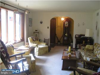1538 Lower State Road Doylestown, PA 18901 - Photo 11 of 12 Living Room