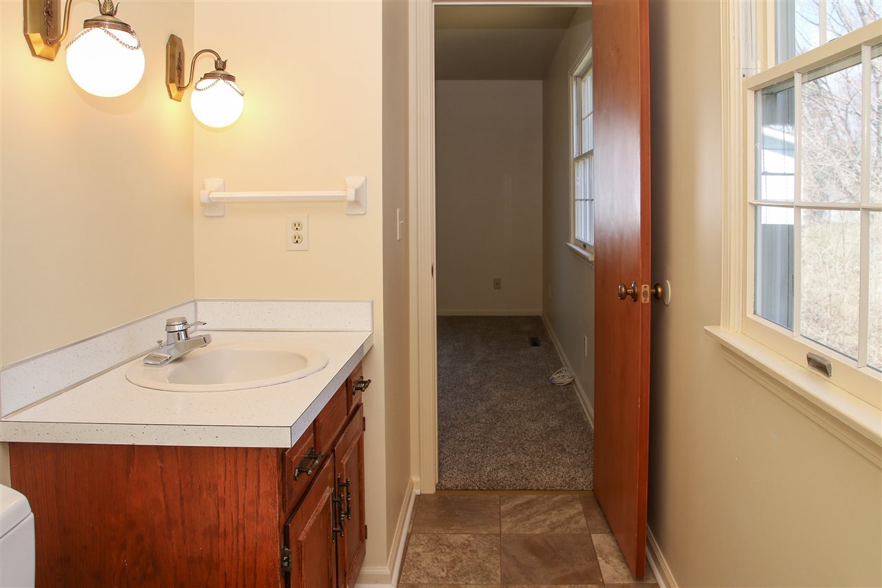 5353 Dunster Road Grand Blanc, MI 48439 - Photo 16 of 29 Master BR Full bath