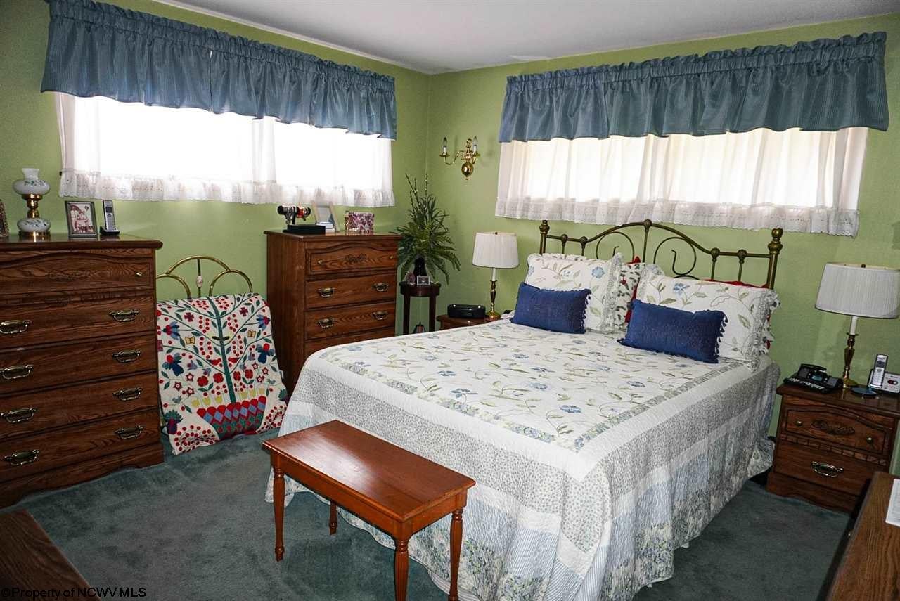 137 Ridgeway Drive Bridgeport, WV 26330 - Photo 19 of 28 Gallery Image 19