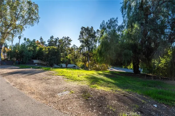 $300,000 | 0 Campbell Avenue, Redlands, CA 92373
