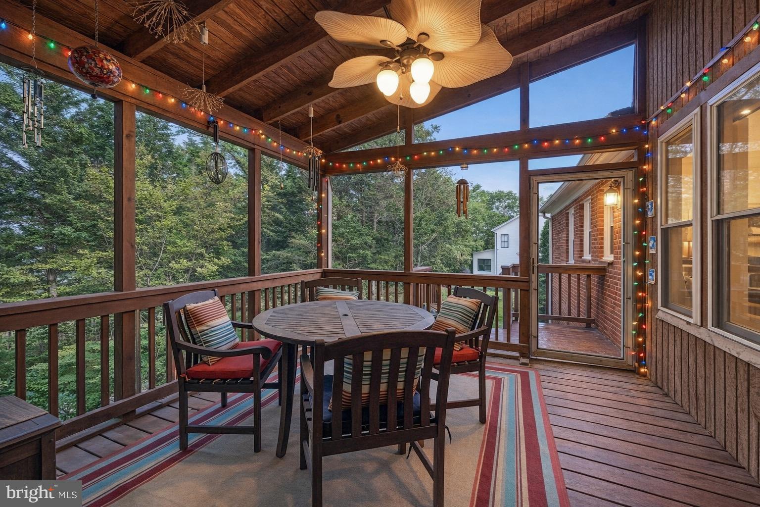 Charming Screened-in Patio off dining and kitchen
