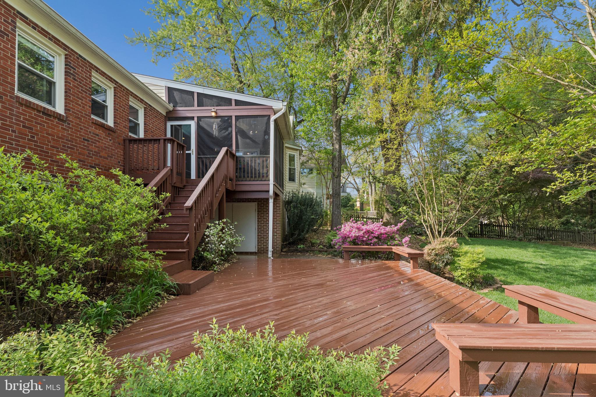 1806 Birch Road McLean, VA 22101 - Photo 48 of 61 Back Deck & Stairs to Screened-in Patio