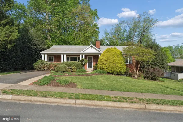 $5,000 | 1806 Birch Road, McLean, VA 22101