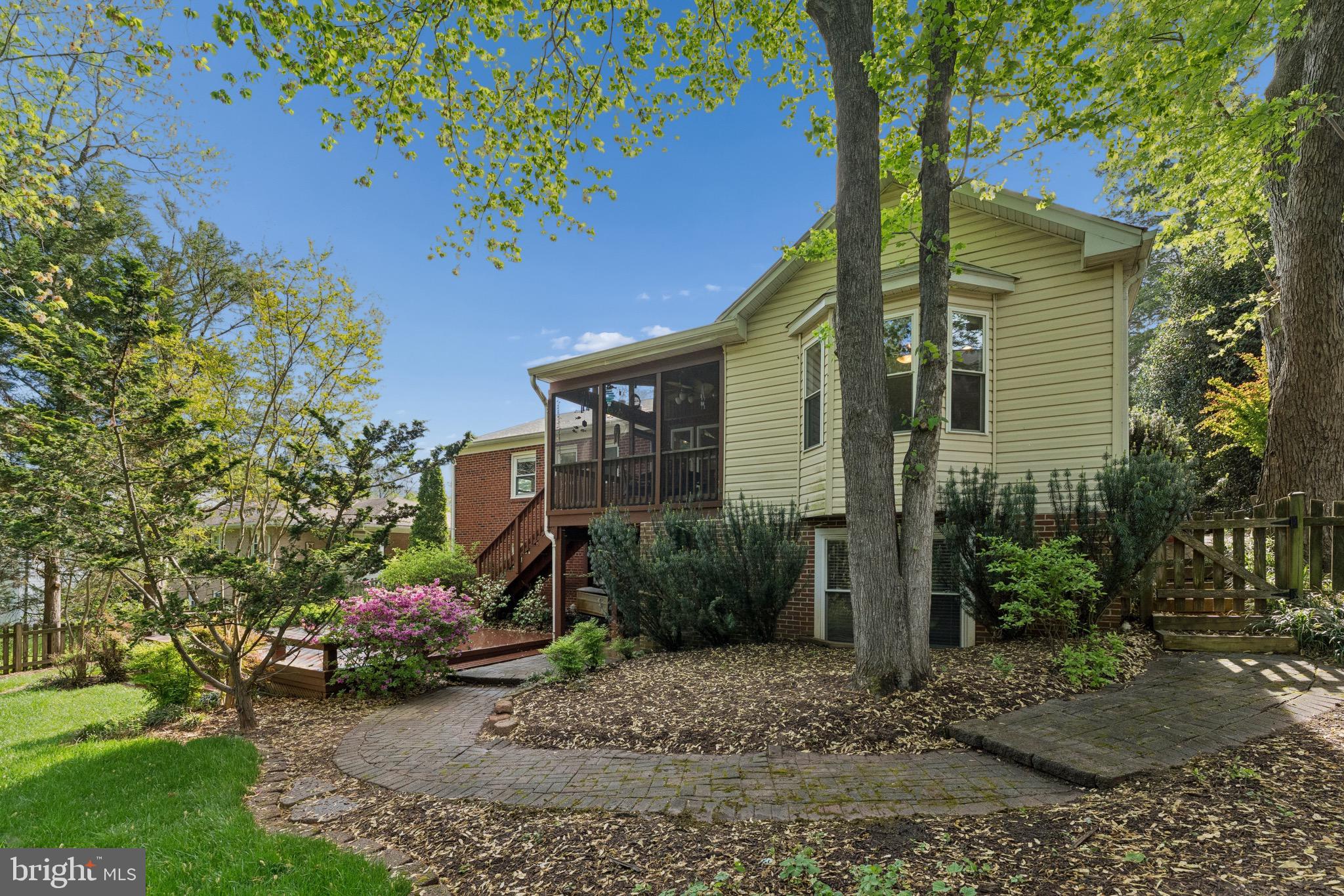 1806 Birch Road McLean, VA 22101 - Photo 55 of 61 Back Walkway to front