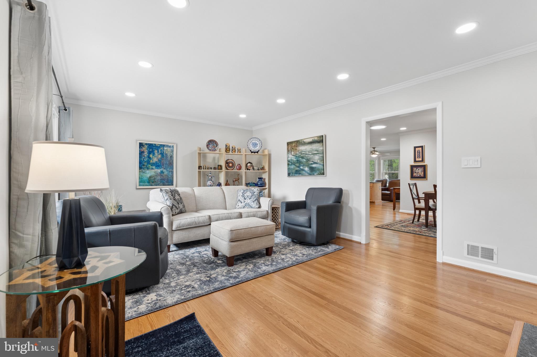 1806 Birch Road McLean, VA 22101 - Photo 8 of 61 Enter into main level Formal Living