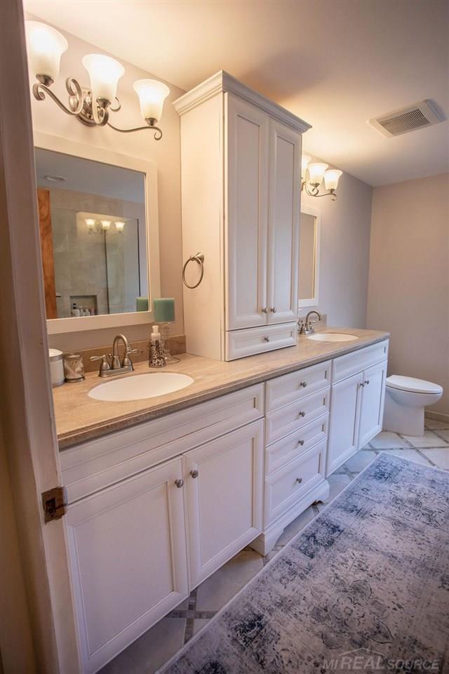 1596 Kingsmere Circle Rochester Hills, MI 48309 - Photo 9 of 23