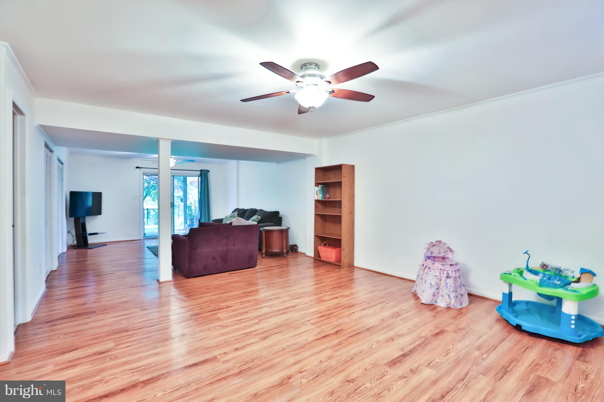 3649 Rockberry Road Baltimore, MD 21234 - Photo 20 of 30 Living Room
