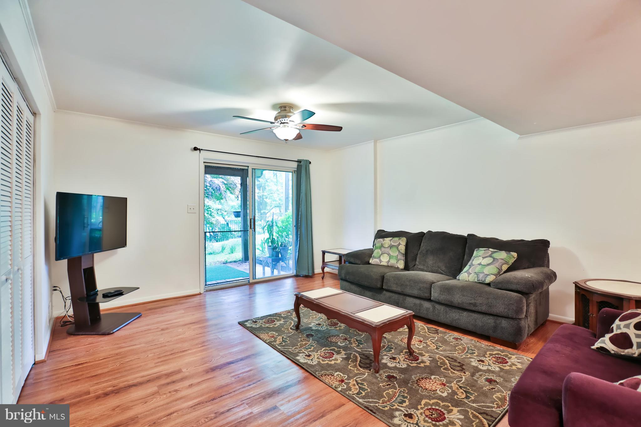 3649 Rockberry Road Baltimore, MD 21234 - Photo 24 of 30 Living Room