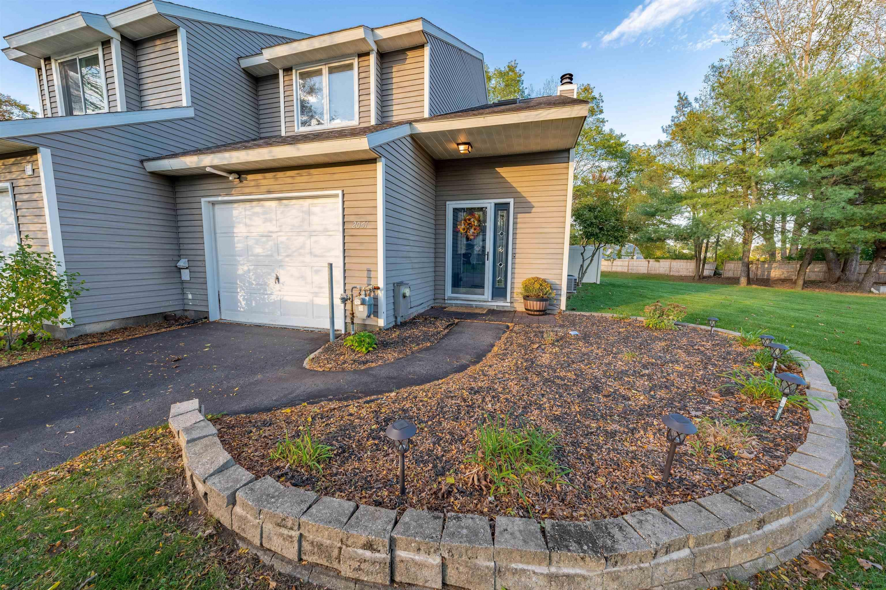2061 Rosedale Way Guilderland, NY 12303 - Photo 2 of 33 Photo 2