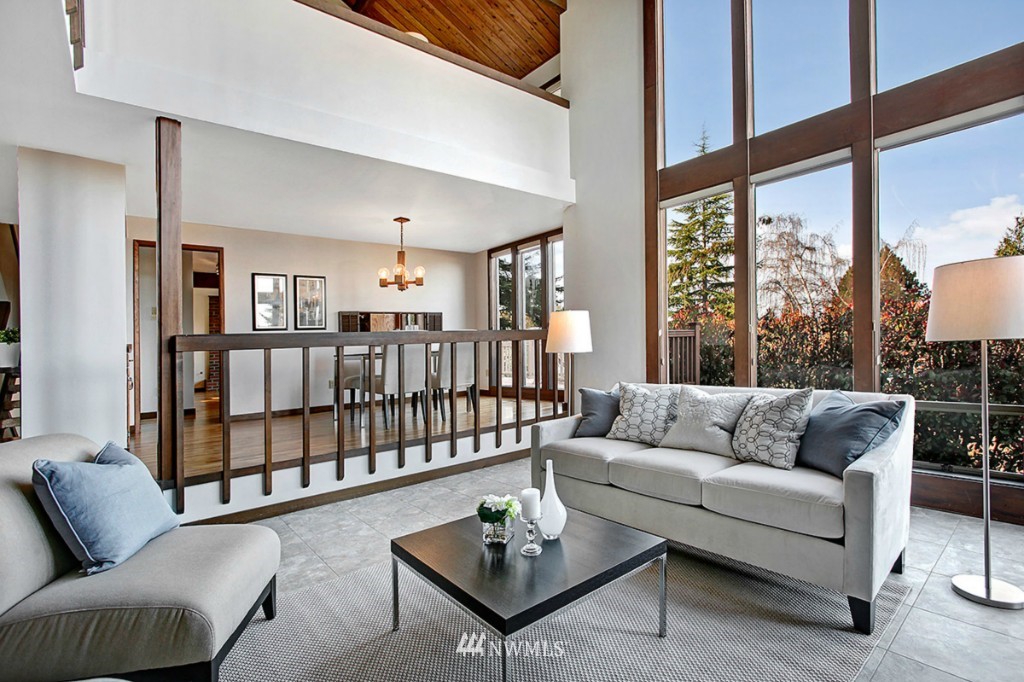 745 Aloha Street Edmonds, WA 98020 - Photo 2 of 21 Gallery Image 2