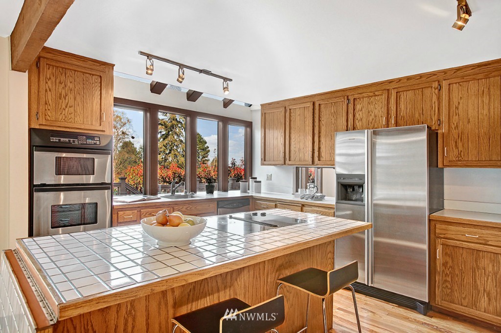745 Aloha Street Edmonds, WA 98020 - Photo 8 of 21 Gallery Image 8