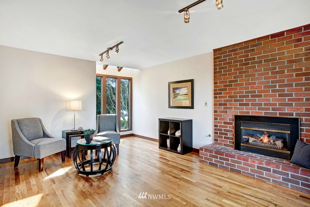 745 Aloha Street Edmonds, WA 98020 - Photo 10 of 21 Gallery Image 10
