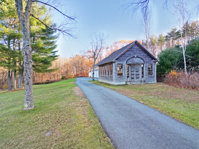 $6,000,000 | 1090 Pittston School Street, Pittston, ME 04345