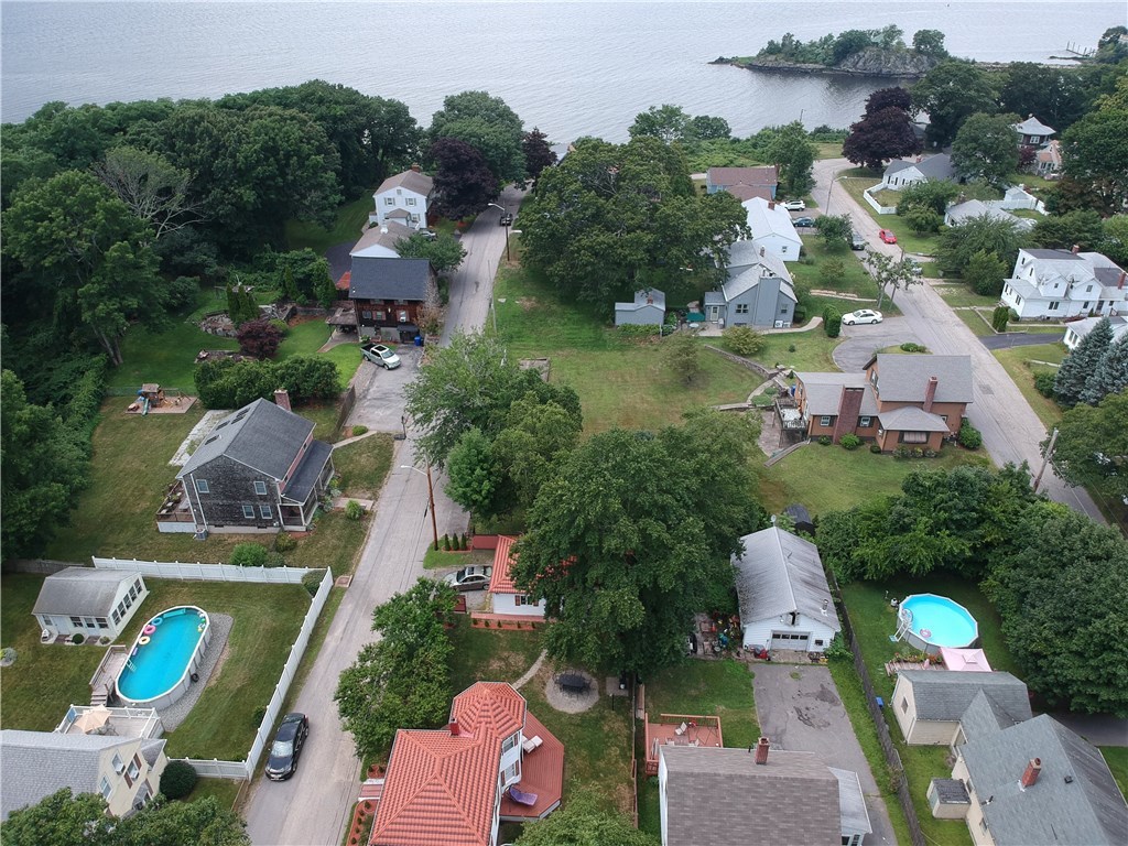 40 Ashton Road East Providence, RI 02915 - Photo 7 of 15 Gallery Image 7
