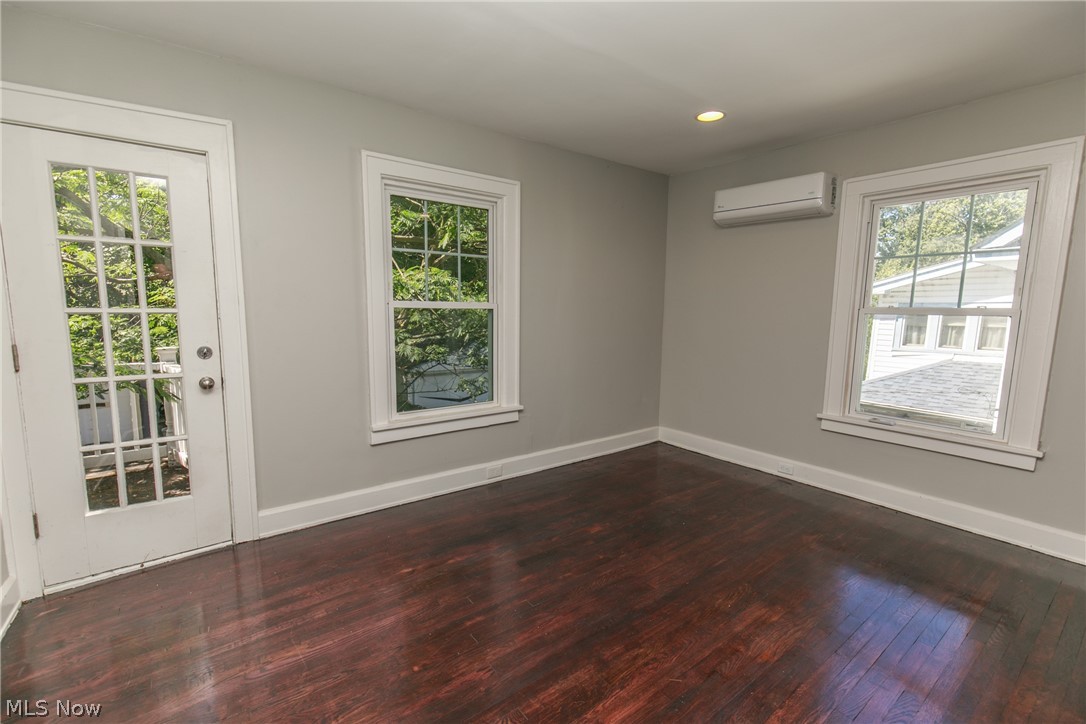 1700 Lee Road Cleveland, OH 44118 - Photo 20 of 24