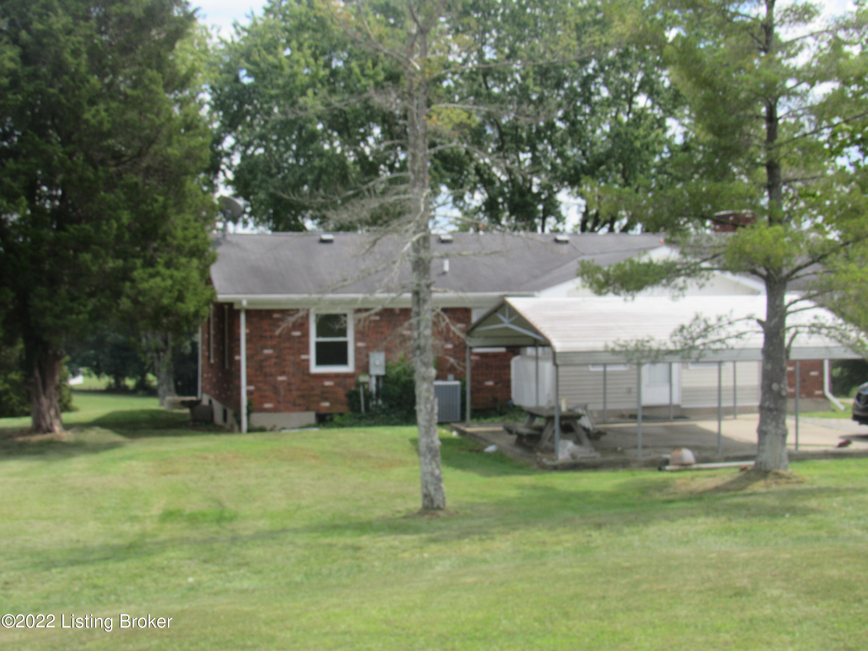 8643 Anneta Road Leitchfield, KY 42754 - Photo 7 of 31 ann08