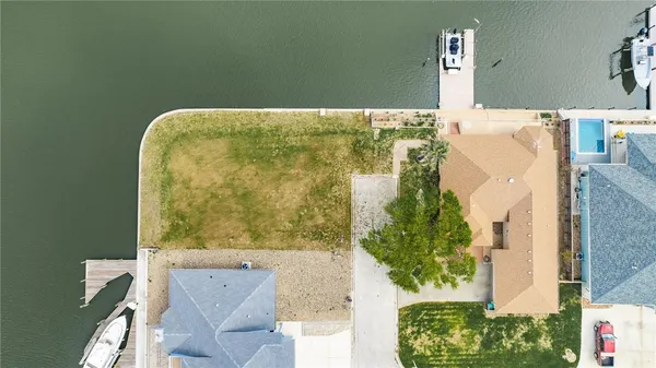 $374,900 | 110 Dolphin Court, Aransas Pass, TX 78336