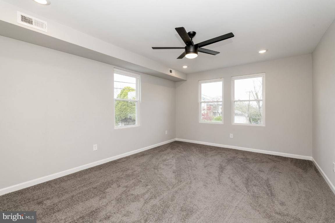 3406 Hilton Road Baltimore, MD 21215 - Photo 18 of 31 Gallery Image 18