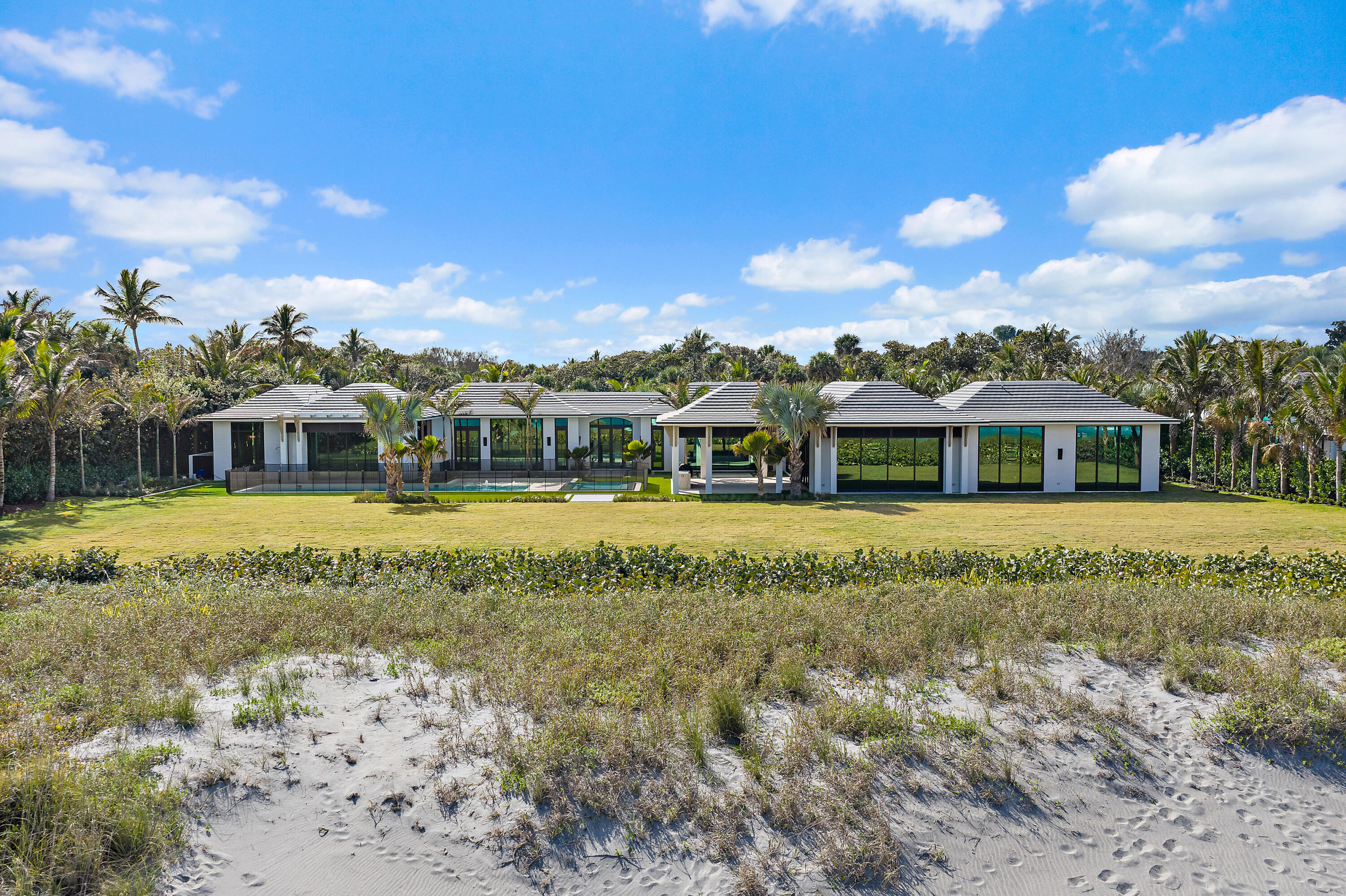 7 South Beach Road Jupiter Island, FL 33455 - Photo 6 of 66 017-7BeachRd-Jupiter-FULL