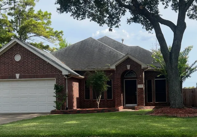 $2,000 | 13607 Mansor Drive, Houston, TX 77041