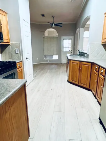 $2,000 | 13607 Mansor Drive, Houston, TX 77041